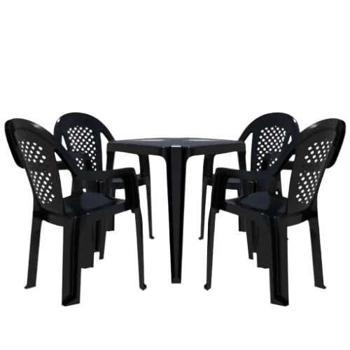 Conjunto de mesa Coruripe com 4 cadeiras pl�sticas com bra�o