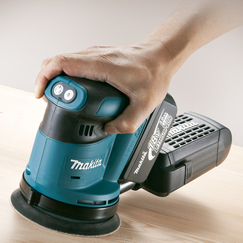 Lixadeira roto orbital a bateria 18V Sem bateria - DBO180Z