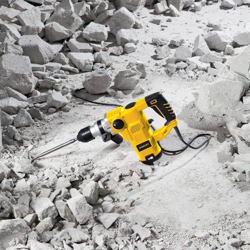 Martelete Perfurador e Rompedor 1.250 watts 3,5 joules SDS Plus com kit de acessórios - STHR1232K 220V Martelete Perfurador e Rompedor 1.250 watts 3,5 joules SDS Plus com kit de acessórios - STHR1232K 220V
