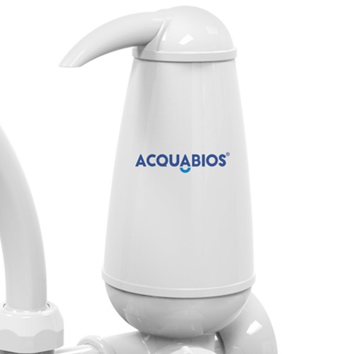 Torneira com filtro bica móvel de parede quadriseta - Acqua E05 Torneira com filtro bica móvel de parede quadriseta - Acqua E05