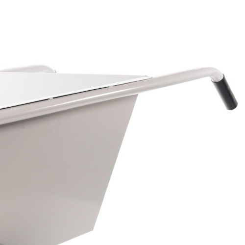 Girica com capacidade de 92 L Girica com capacidade de 92 L