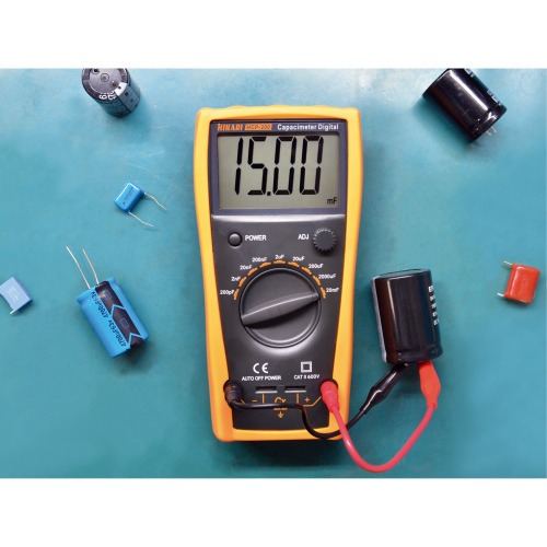 Capacímetro digital CAT II 600V - HPC-200 Capacímetro digital CAT II 600V - HPC-200