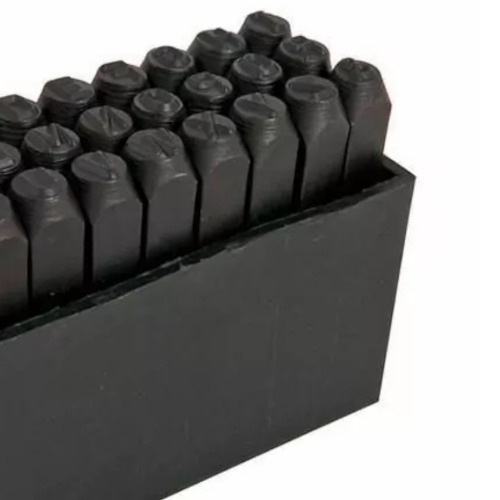 Jogo de alfabeto 5 mm para grava��o com 27 pe�as