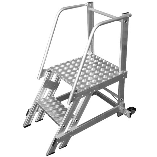 Escada plataforma de alumnio 0.50 m com 1 degrau + patamar 
