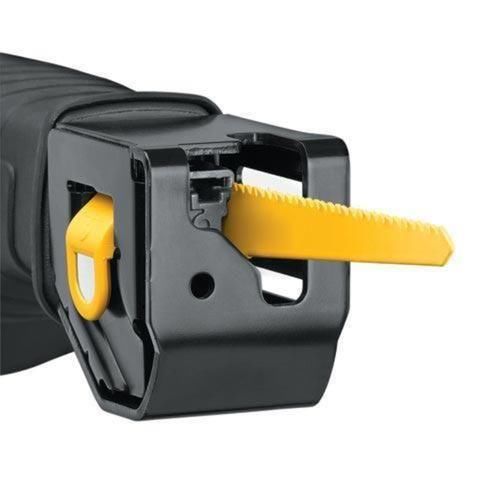 Serra sabre 1.000 watts com velocidade variável - DW304PK-BR 110V Serra sabre 1.000 watts com velocidade variável - DW304PK-BR 110V