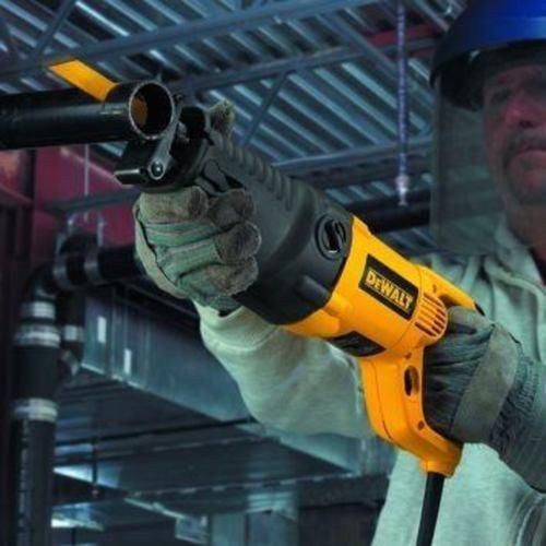 Serra sabre 1.000 watts com velocidade vari�vel - DW304PK  220V