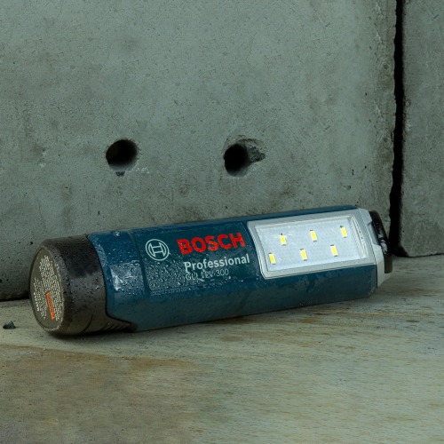 Lanterna led a bateria 12V 300 lmens Sem bateria - GLI 12V-300