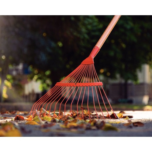 Vassoura metlica 18 dentes com cabo de 120 cm