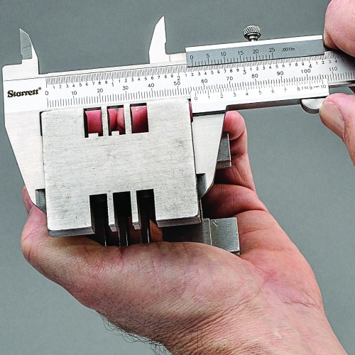 Paqumetro universal capacidade 200 mm leitura de 0,02 mm