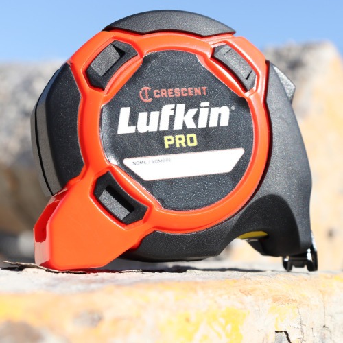 Trena com fita de a�o 25 mm x 8 m com trava - L600