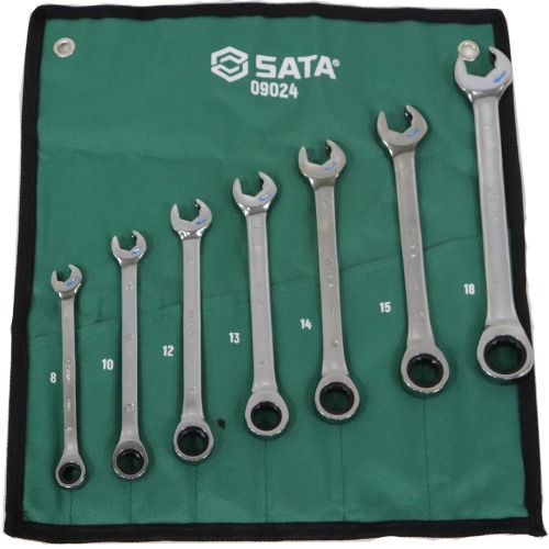 Jogo de chave combinada com catraca speedy de 8 a 18 mm com 7 peças - ST09024SJ Jogo de chave combinada com catraca speedy de 8 a 18 mm com 7 peças - ST09024SJ