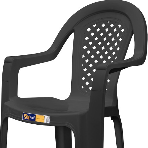 Cadeira plstica com braos - Jacarecica