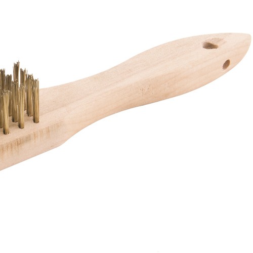 Escova manual com cerdas de lat�o 4 fileiras cabo de madeira 