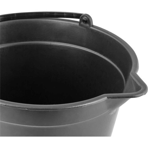 Balde plstico para concreto 12L com bico