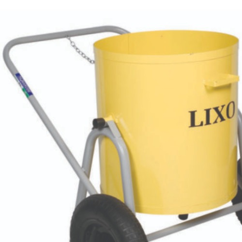 Carro para transporte de lixo com roda pneum�tica