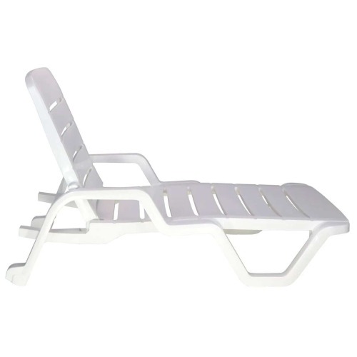 Espreguiçadeira em polipropileno 4 posições branca - Leblon Espreguiçadeira em polipropileno 4 posições branca - Leblon