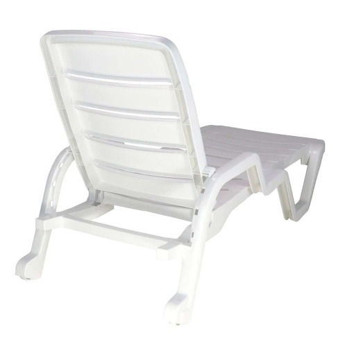 Espreguiçadeira em polipropileno 4 posições branca - Leblon Espreguiçadeira em polipropileno 4 posições branca - Leblon