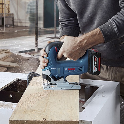 Serra tico tico a bateria 18V velocidade vari�vel Brushless Sem Bateria - GST 185-LI