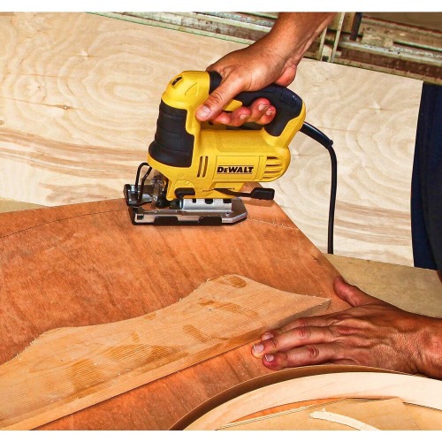 Serra tico tico 650 watts velocidade varivel e ao pendular - DWE300  110V