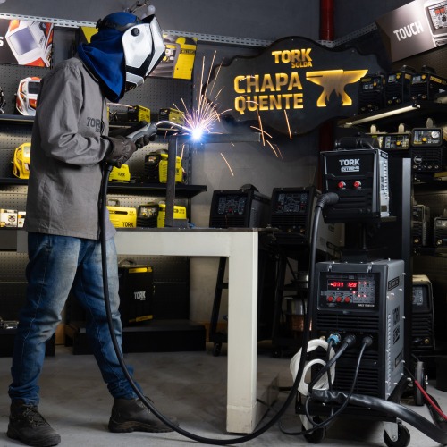 Inversora de Solda Multiprocesso 600A com Alimentador externo Trif�sica - TOUCH 600S-AE