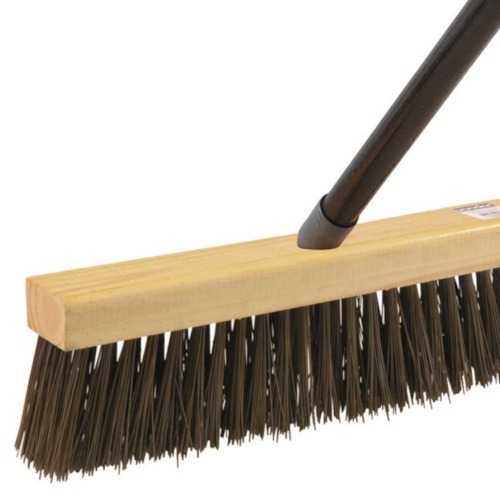 Vassoura tipo gari cepa de madeira 4 fileiras 37,5 cm Vassoura tipo gari cepa de madeira 4 fileiras 37,5 cm