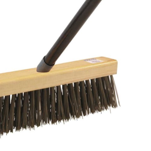 Vassoura tipo gari cepa de madeira 4 fileiras 37,5 cm Vassoura tipo gari cepa de madeira 4 fileiras 37,5 cm