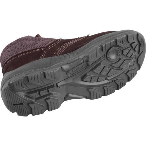 Botina em couro nobuck com cadaro sem biqueira