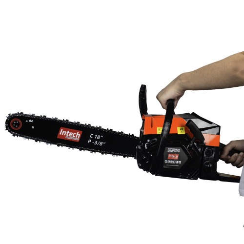 Motosserra a gasolina 51,5 cc com sabre de 18 Motosserra a gasolina 51,5 cc com sabre de 18