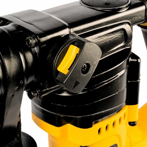 Martelete Perfurador e Rompedor 1100W 4 Joules SDS Plus com acessórios - RHV-1100-26 220V Martelete Perfurador e Rompedor 1100W 4 Joules SDS Plus com acessórios - RHV-1100-26 220V