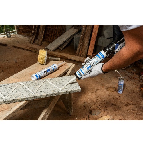 Adesivo multiuso em poliuretano 280ml 387g - PU40FIX