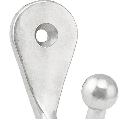 Cabide simples em metal niquelado pequeno Cabide simples em metal niquelado pequeno