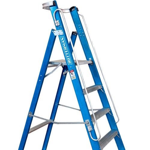 Escada plataforma fibra de vidro 5 degraus 1,80 m com rodas e corrimão - PAF180 Escada plataforma fibra de vidro 5 degraus 1,80 m com rodas e corrimão - PAF180