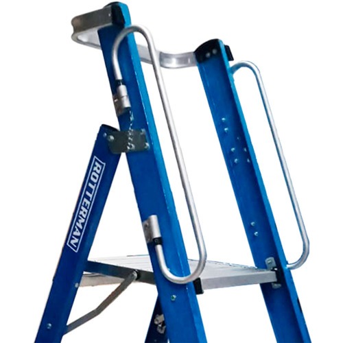 Escada plataforma fibra de vidro 2 degraus 0,9 m com rodas e corrimo - PAF090