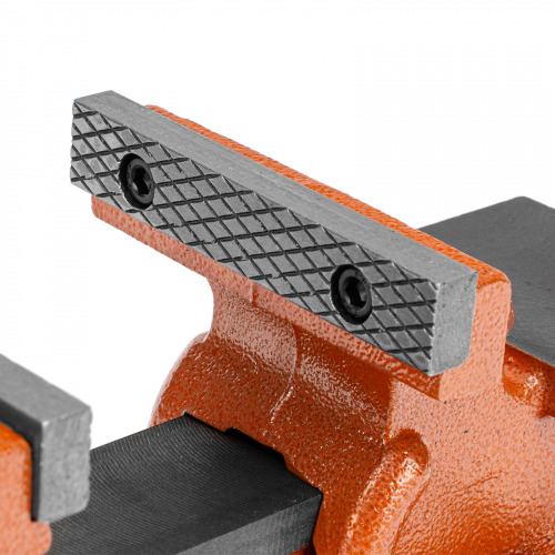 Torno de bancada com base girat�ria N�4 