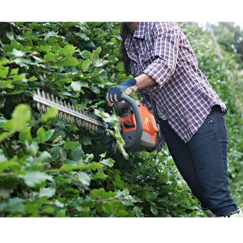 Aparador de cerca viva a gasolina 0,8hp 21,7 cc 590 mm - 122HD60