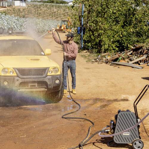 Lavadora alta vazão industrial 2 hp 1600L/H 580 libras com mangueira - HF 1600 220V Lavadora alta vazão industrial 2 hp 1600L/H 580 libras com mangueira - HF 1600 220V