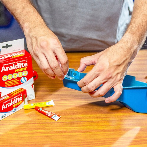Cola epóxi Araldite hobby seringa 6 g Cola epóxi Araldite hobby seringa 6 g