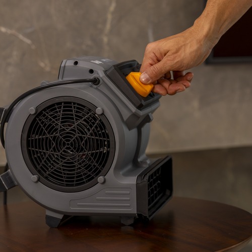 Ventilador e secador de pisos 200W com tr�s n�veis de velocidade - DRY MAX  110V