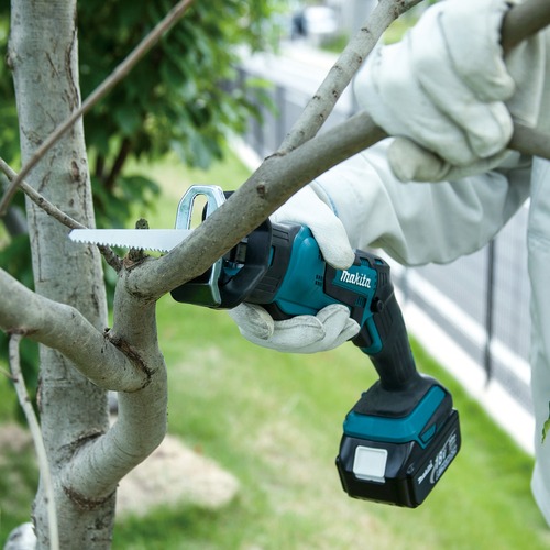 Serra sabre a bateria 18V com velocidade vari�vel Sem Bateria - DJR185Z