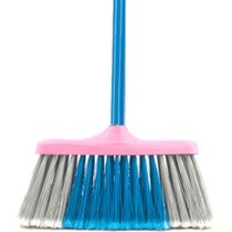 Vassoura dom�stica com cabo 1,20 m floreada - 0.4502