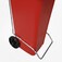 Lixeira pl�stica 120 litros com pedal e rodas