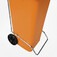 Lixeira pl�stica 120 litros com pedal e rodas